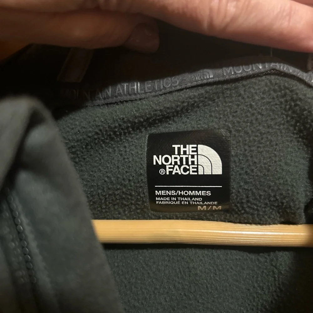 The North Face Men's Dark Gray Performance‎ Jacket
